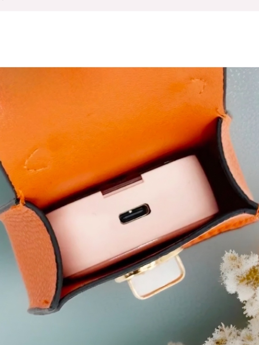 Bag Charm/Ear Bud Holder Mini Saddle with gold tone accents for attachment! New - Picture 4 of 6